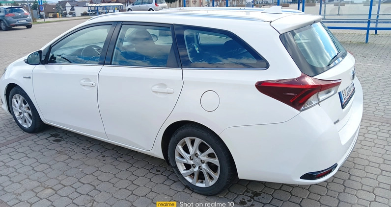 Toyota Auris cena 49900 przebieg: 158557, rok produkcji 2017 z Brok małe 154